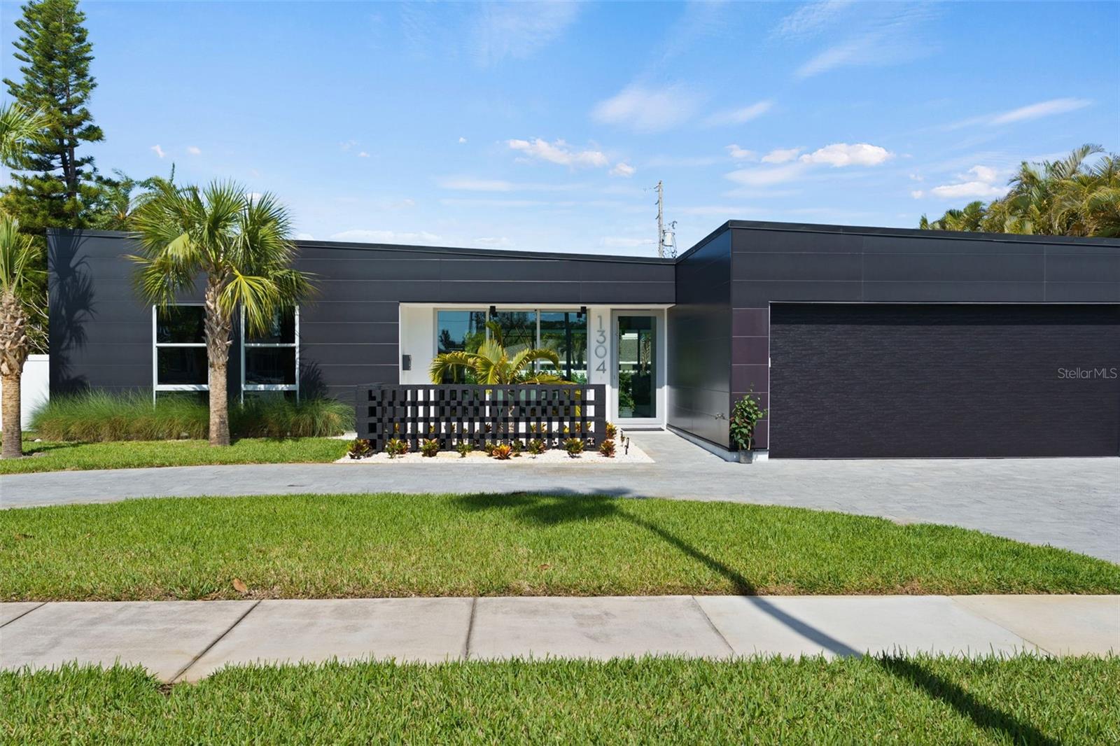 1304 Indian Rocks Rd Property Photo 44