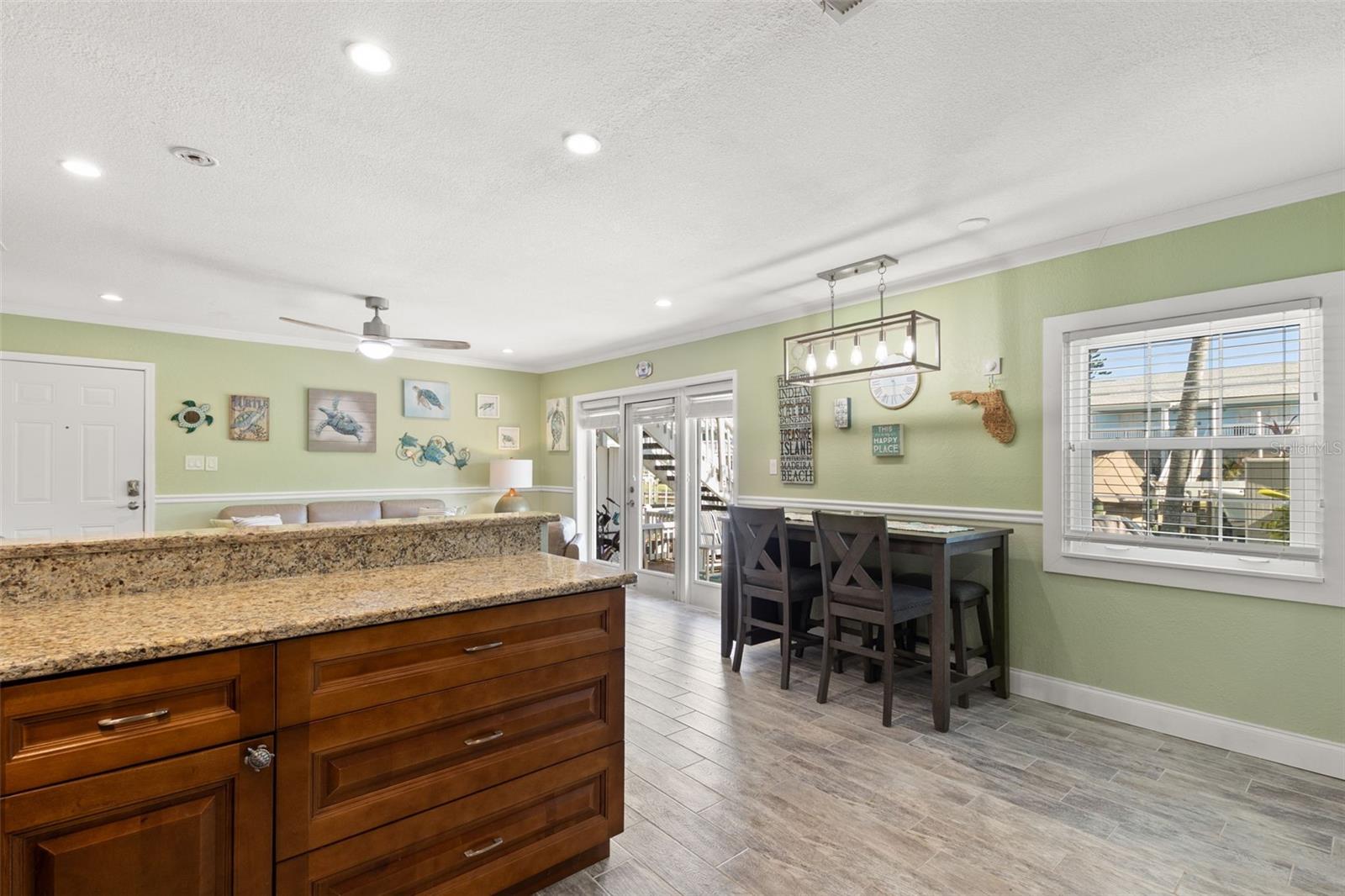 5243 Beach Dr Se #b Property Photo 13