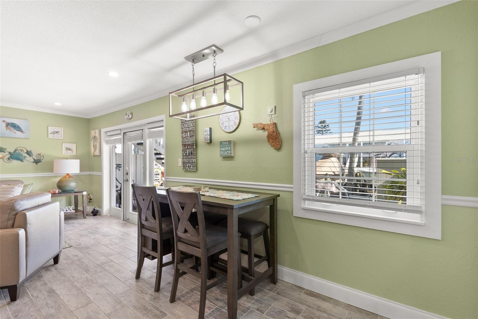 5243 Beach Dr Se #b Property Photo 14