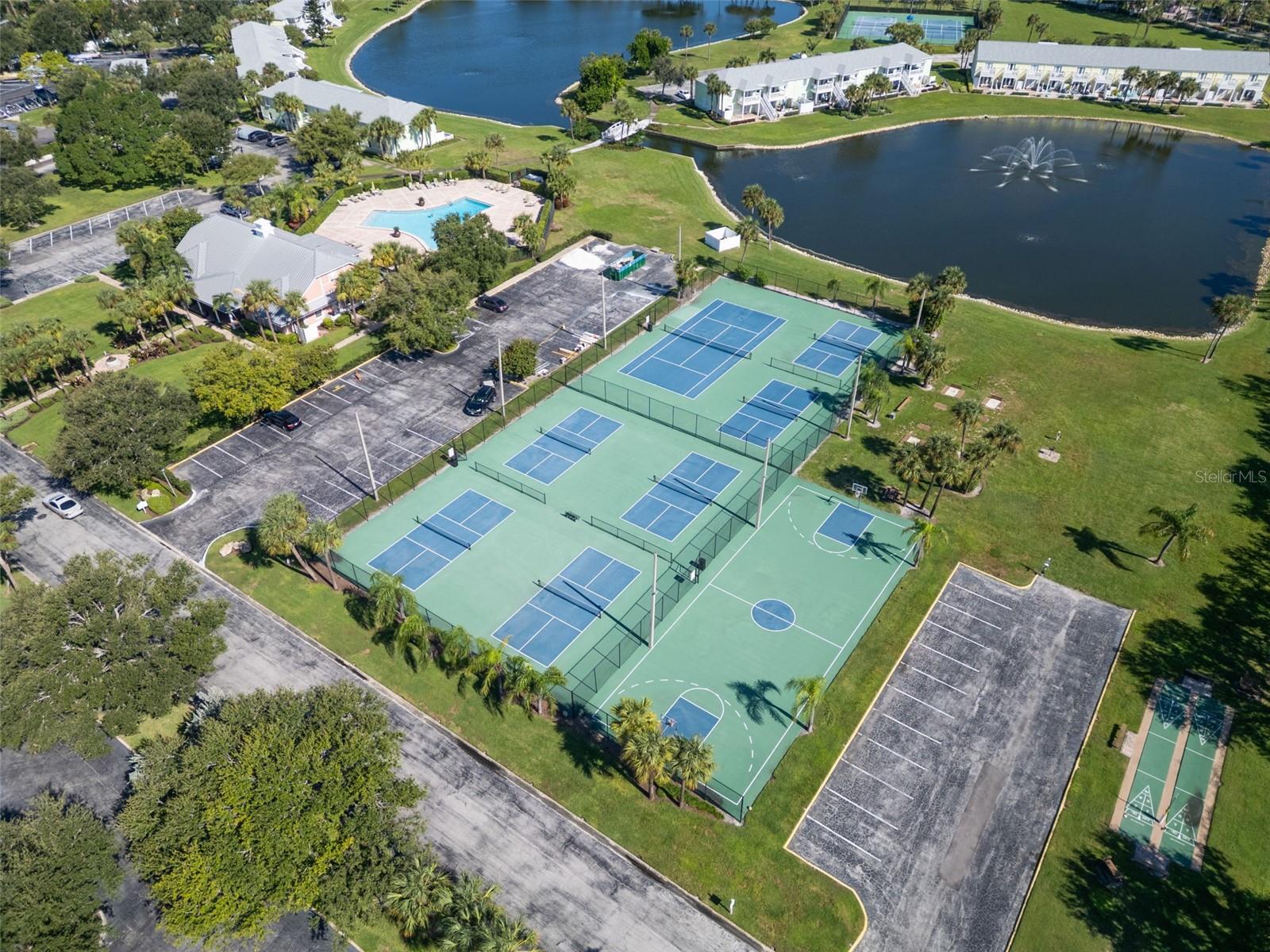 5243 Beach Dr Se #b Property Photo 32