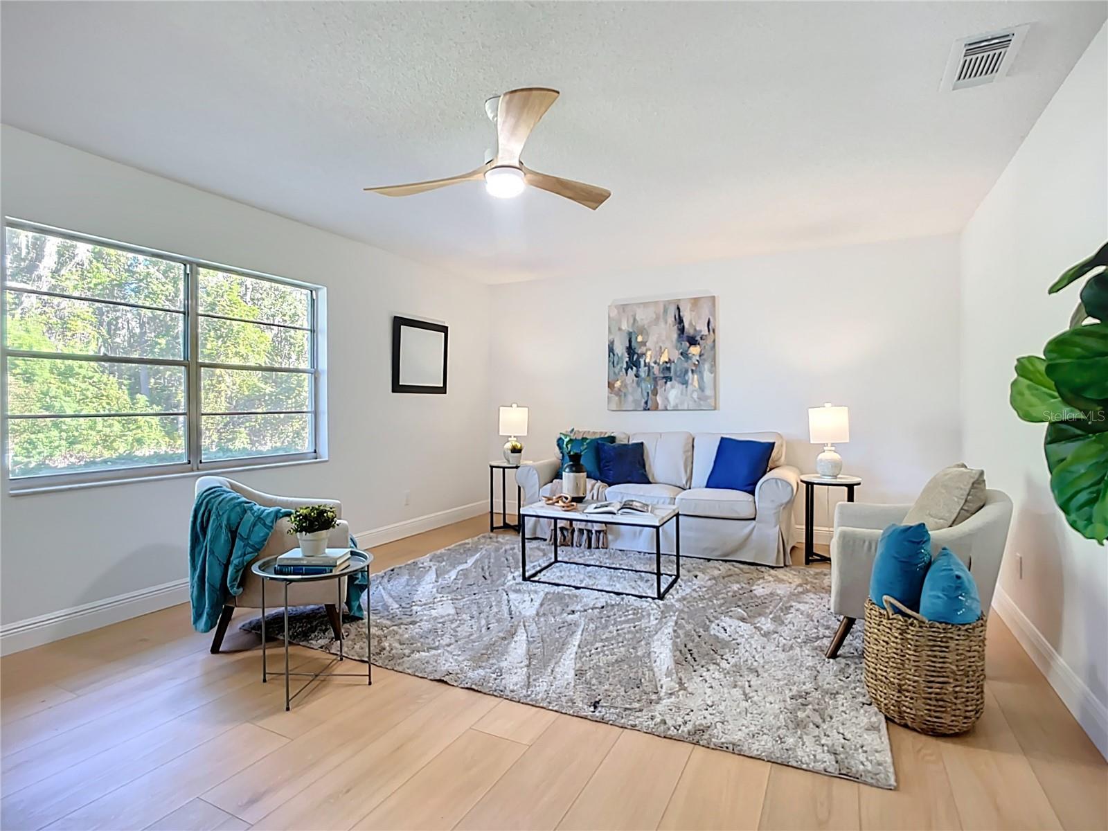 2014 Hampstead Cir Property Photo 3