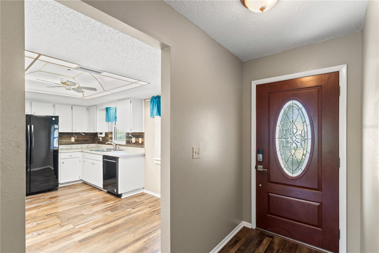 10616 Springwood Dr Property Photo 4