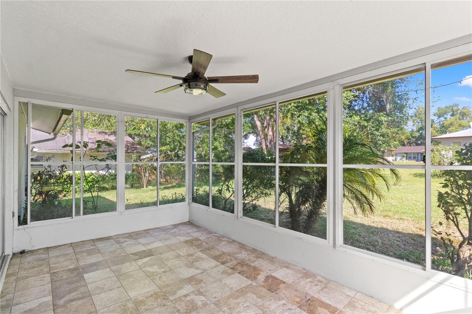 10616 Springwood Dr Property Photo 27
