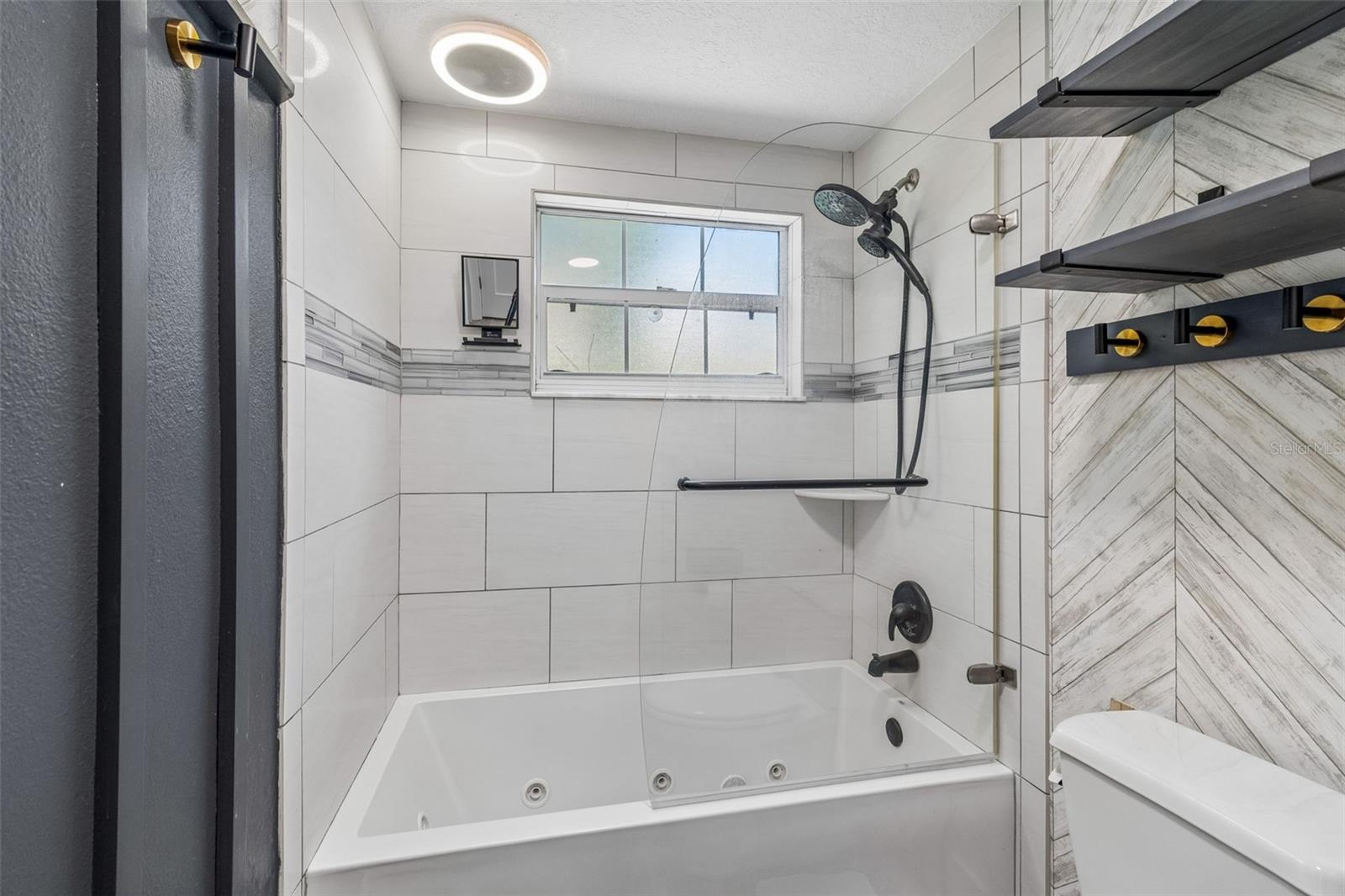4528 W Woodmere Rd Property Photo 16