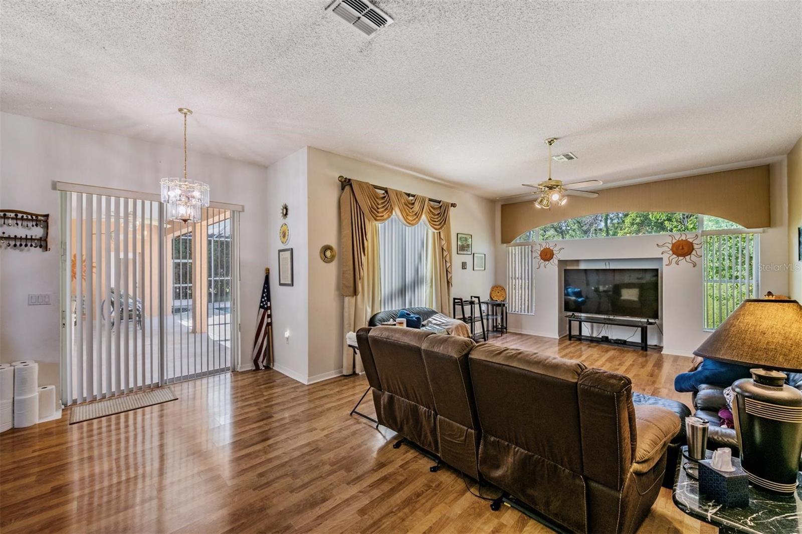 13566 Rudi Loop Property Photo 8