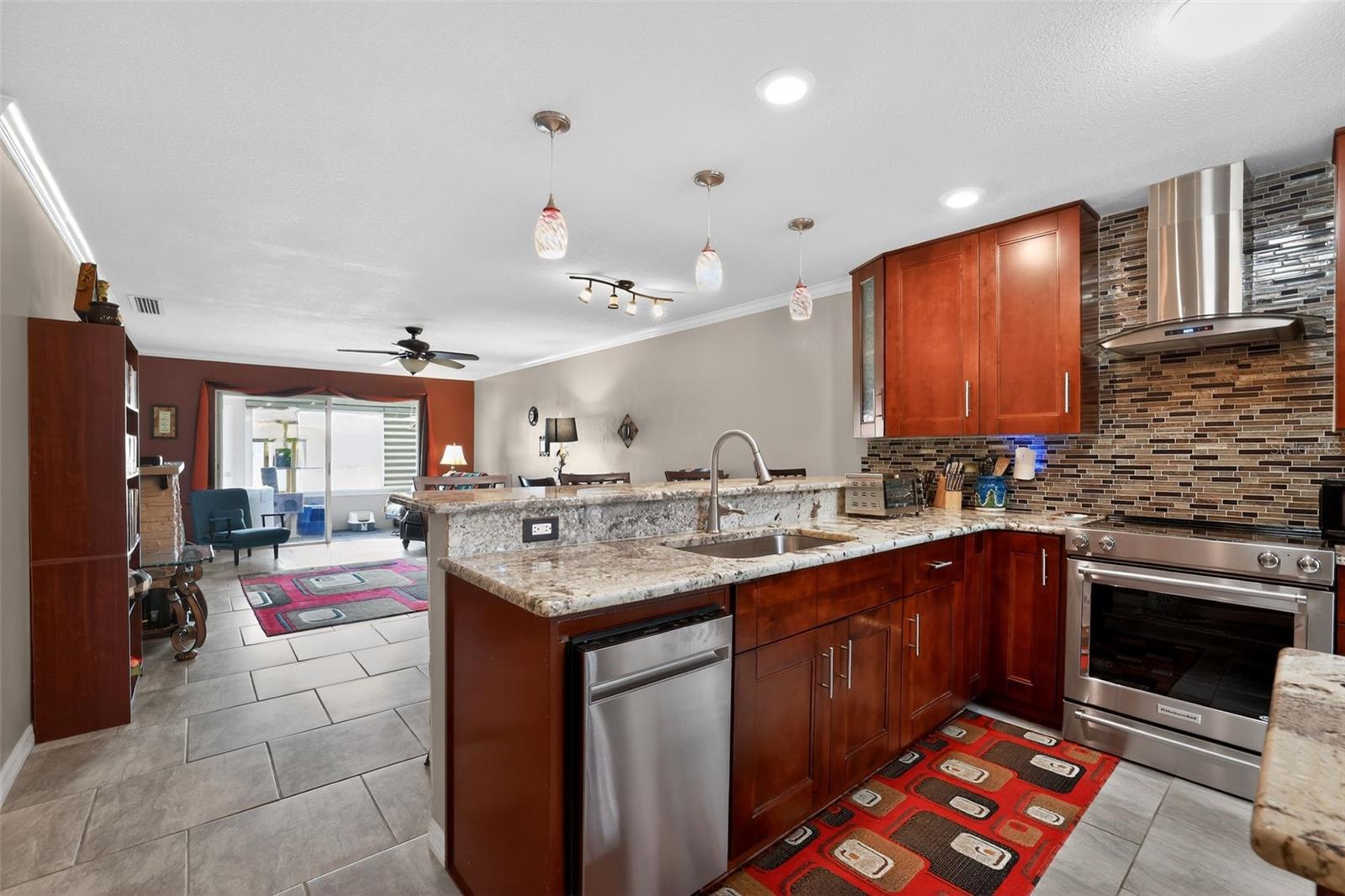7200 Ulmerton Rd #e3 Property Photo 9