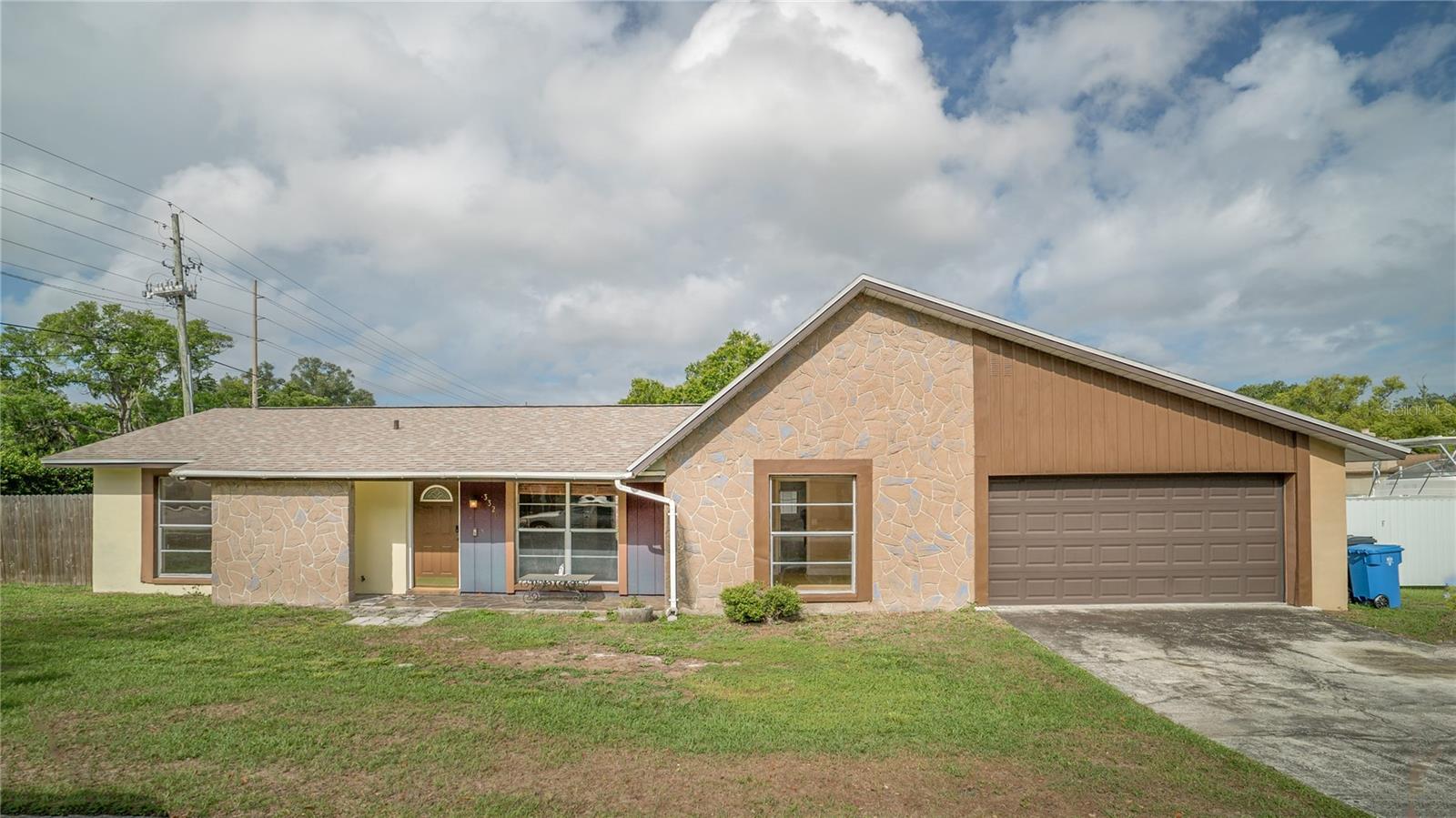 3320 LAS BRISAS DR Property Photo 1