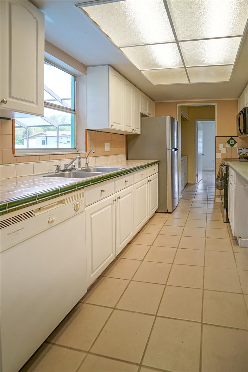 3320 Las Brisas Dr Property Photo 5