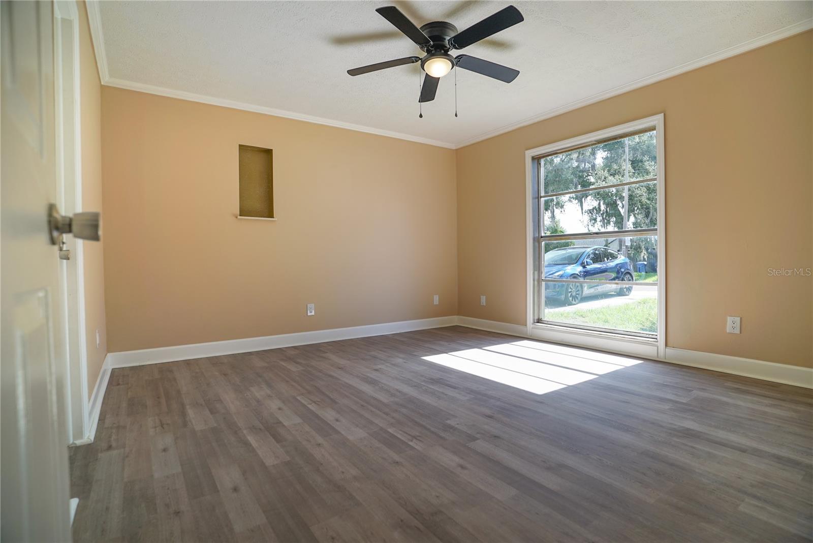 3320 Las Brisas Dr Property Photo 7