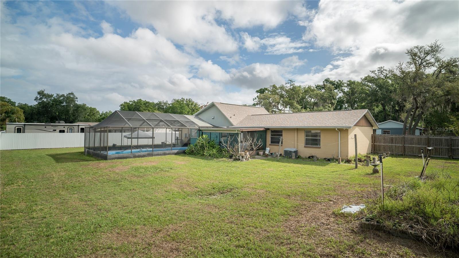 3320 Las Brisas Dr Property Photo 20