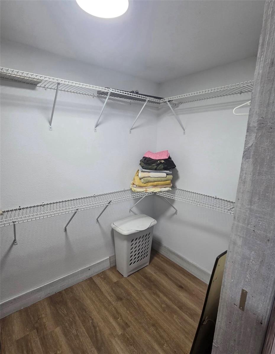 6726 Albatross Ln Property Photo 18