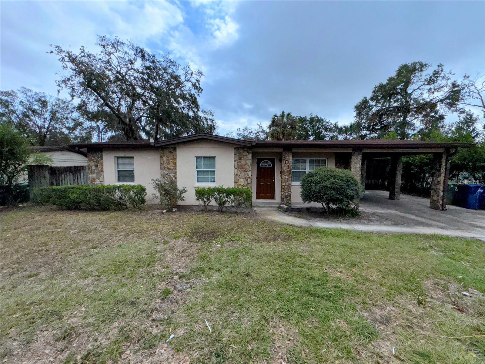 3011 E FLORA ST Property Photo 1