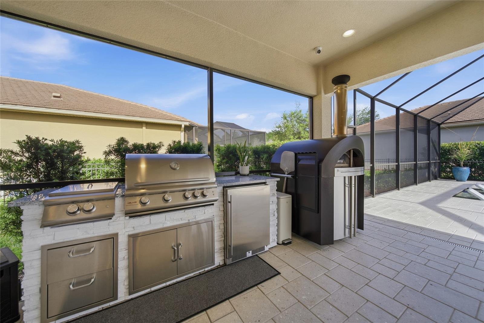 2420 Coco Palm Cir Property Photo 64