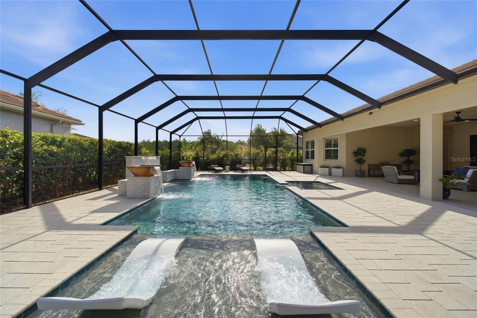 2420 Coco Palm Cir Property Photo 66