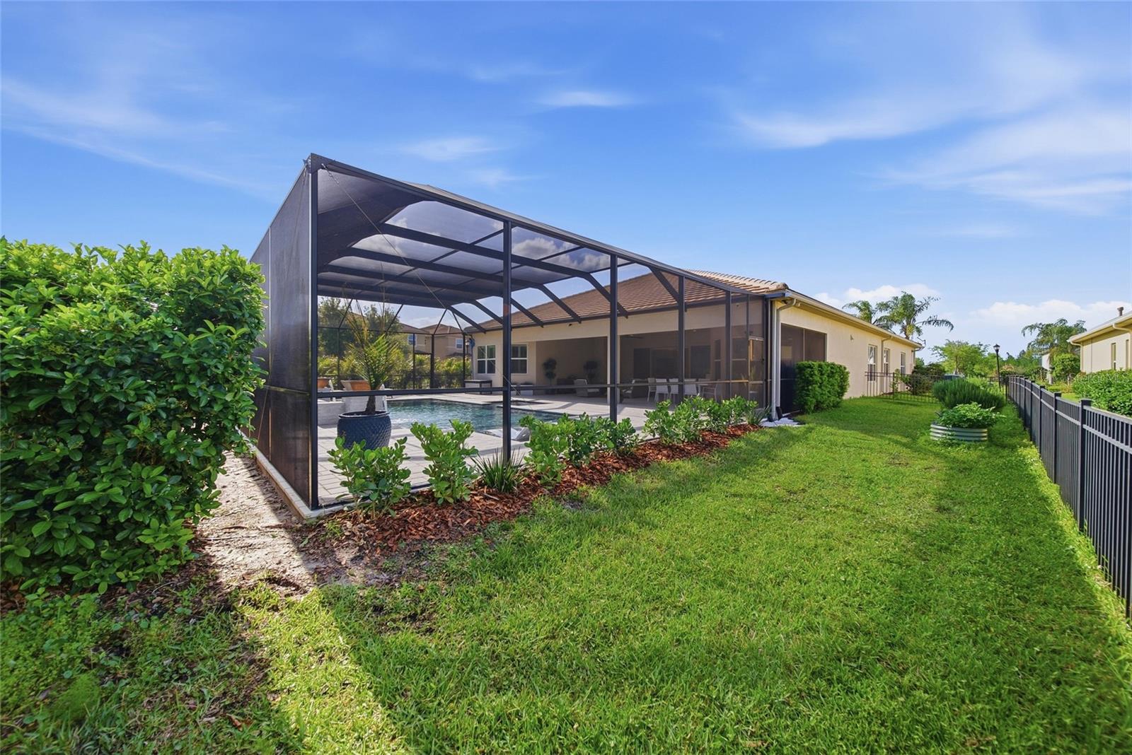 2420 Coco Palm Cir Property Photo 73