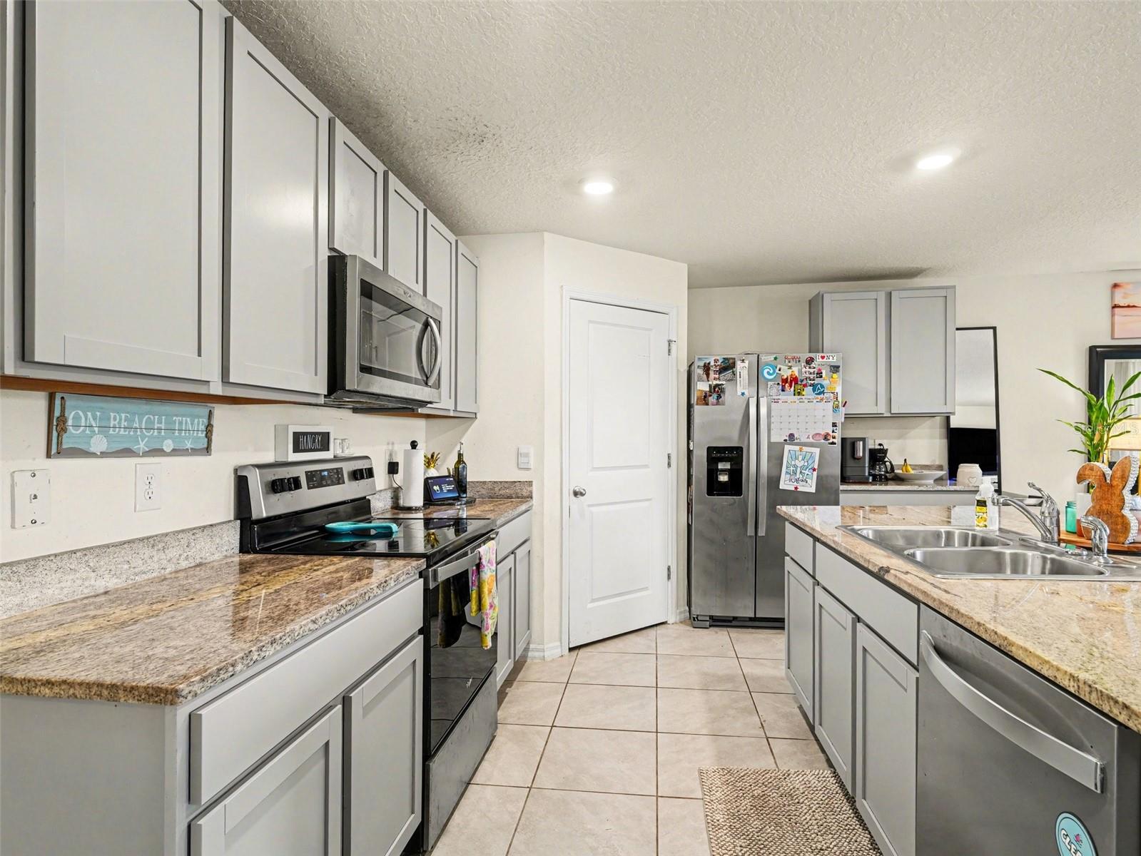 12151 Kingsley Trl Property Photo 11