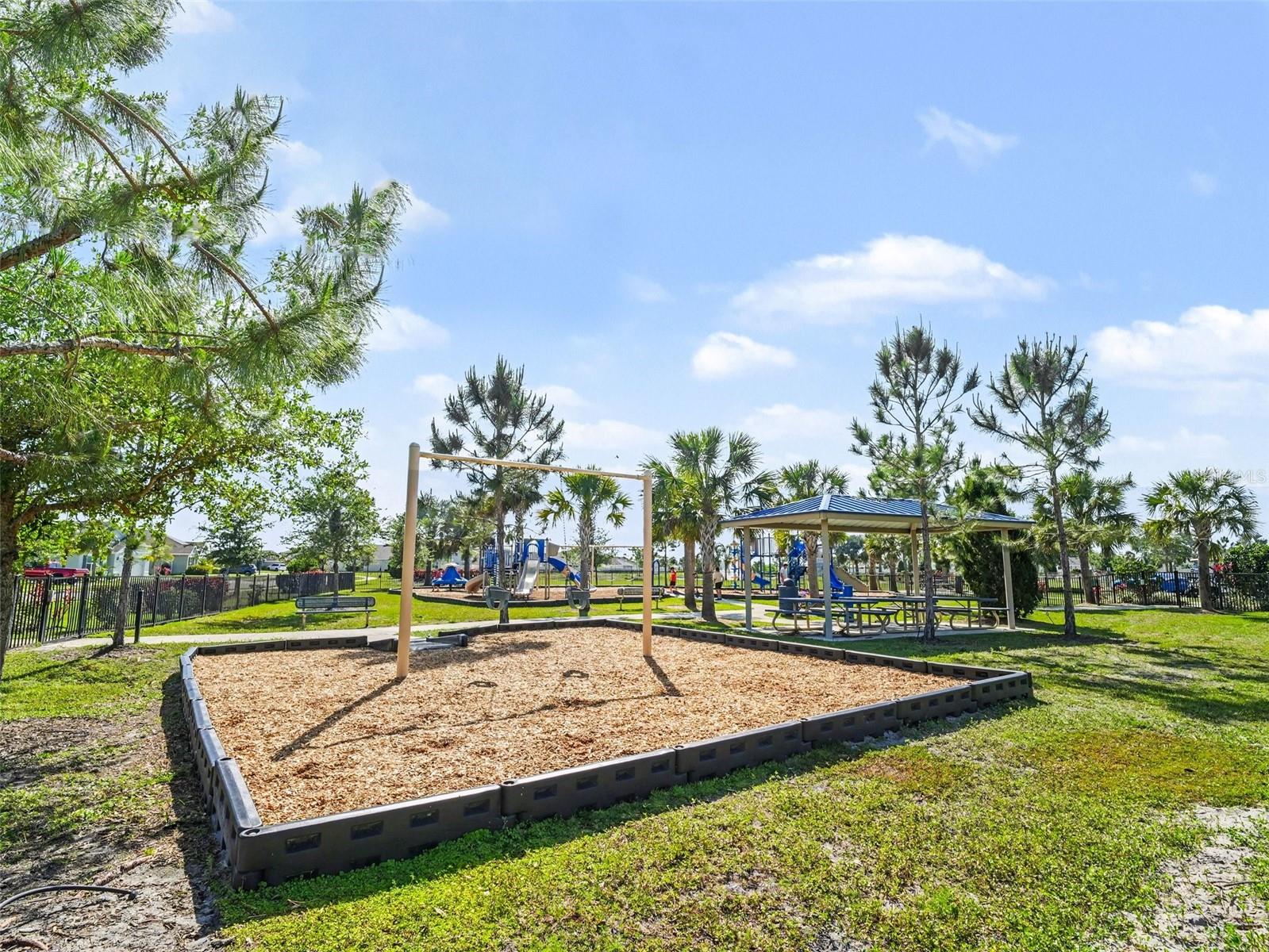 12151 Kingsley Trl Property Photo 29