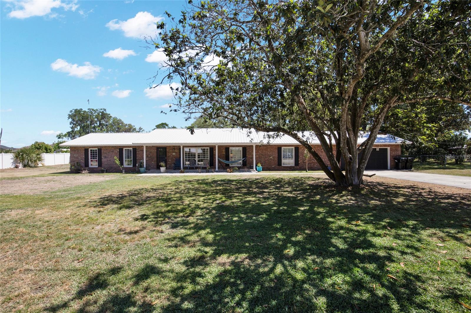317 Nw 7th St Property Photo 2