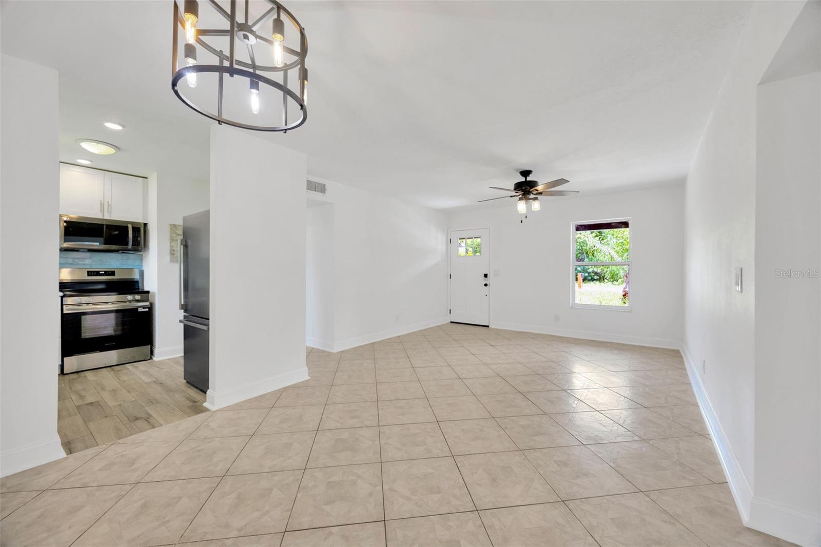 9935 River Dr Property Photo 11