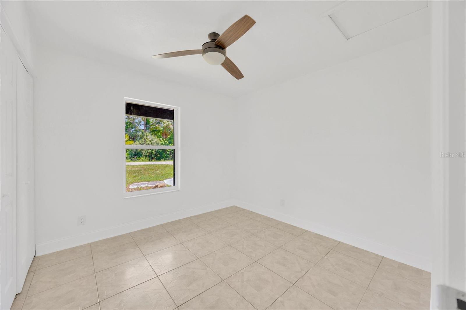 9935 River Dr Property Photo 18