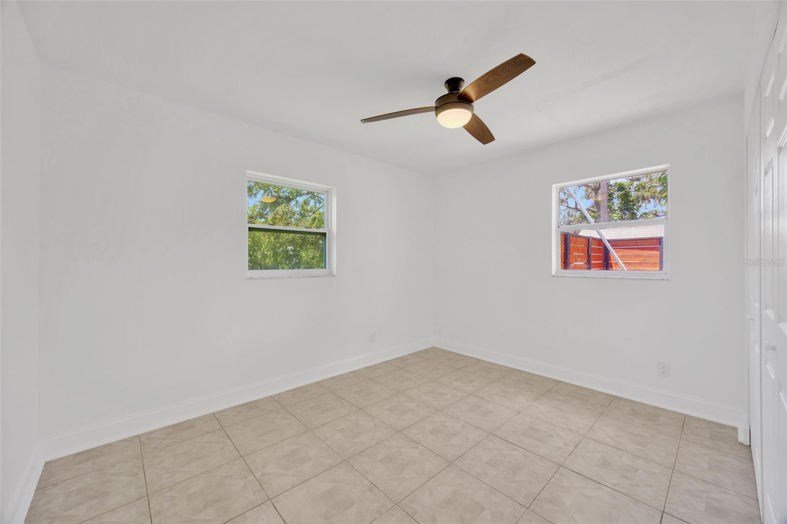 9935 River Dr Property Photo 20