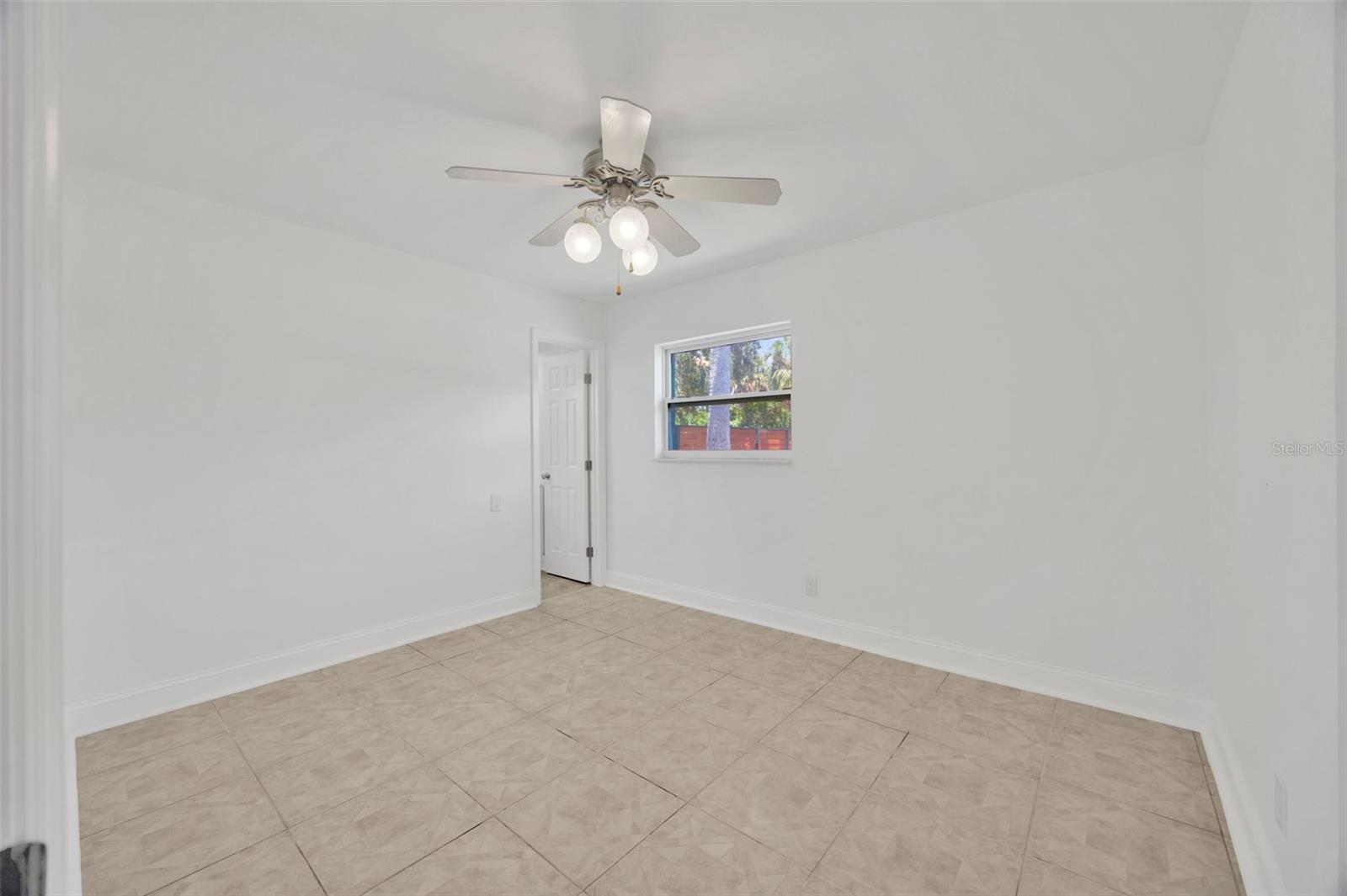 9935 River Dr Property Photo 21