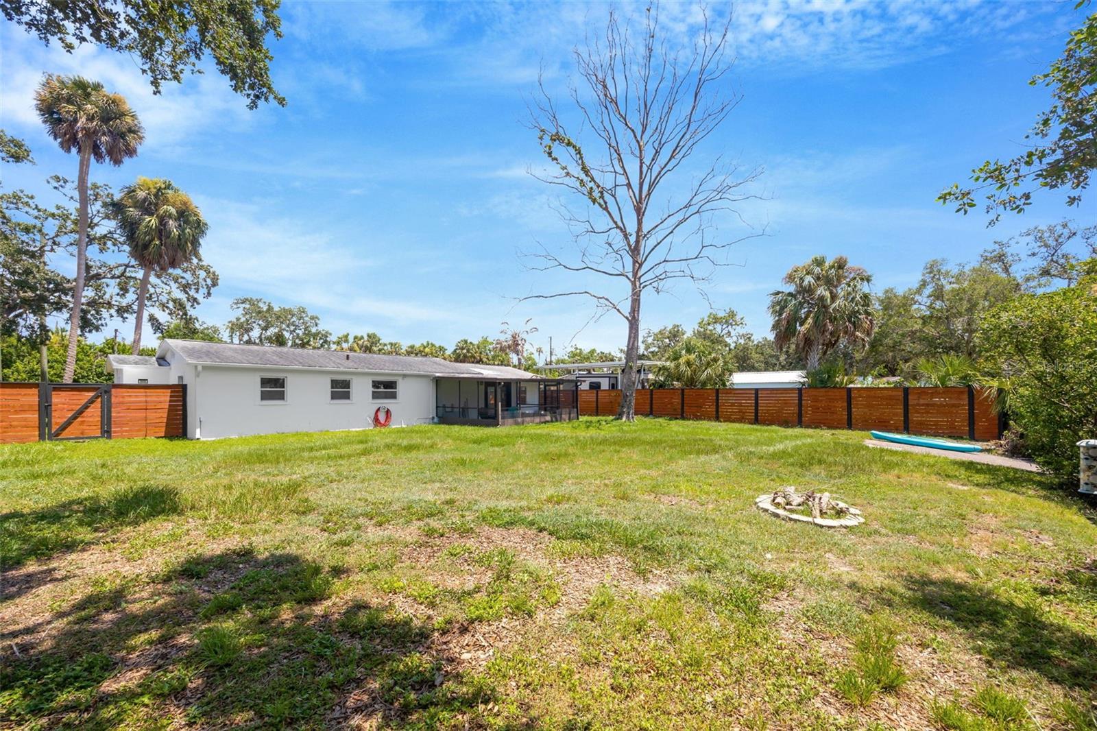 9935 River Dr Property Photo 27