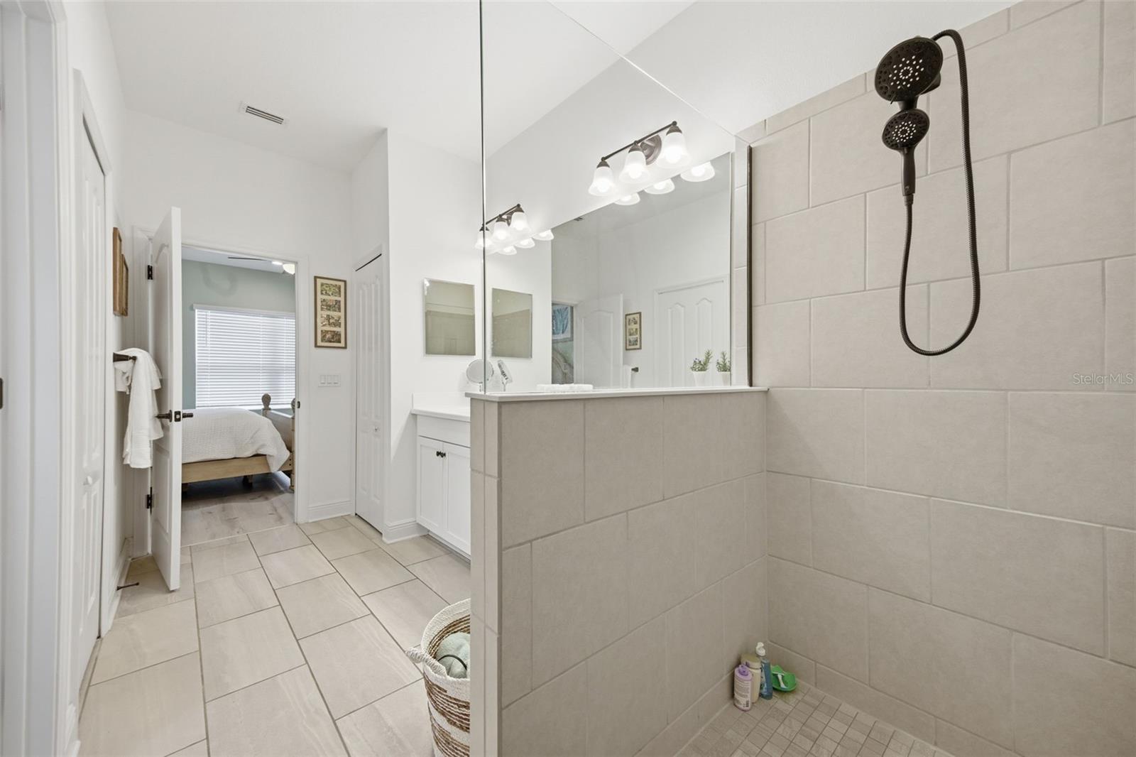 13860 Old Creek Ct Property Photo 30