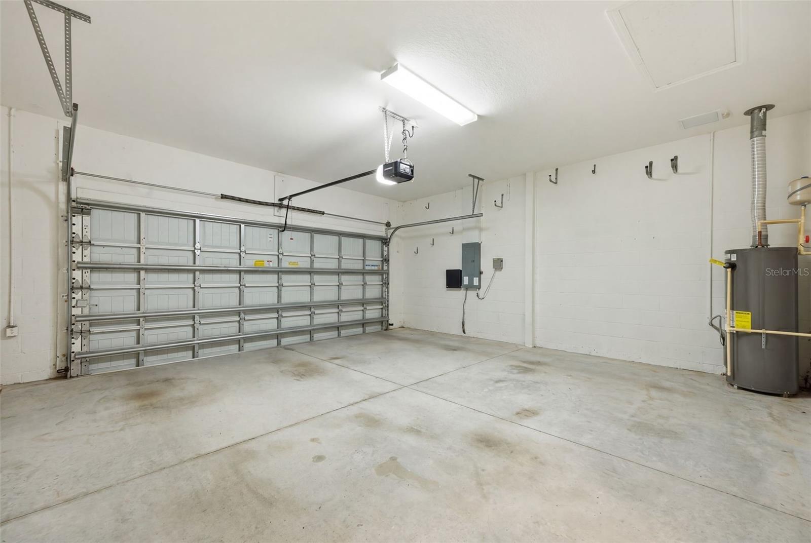 13860 Old Creek Ct Property Photo 38