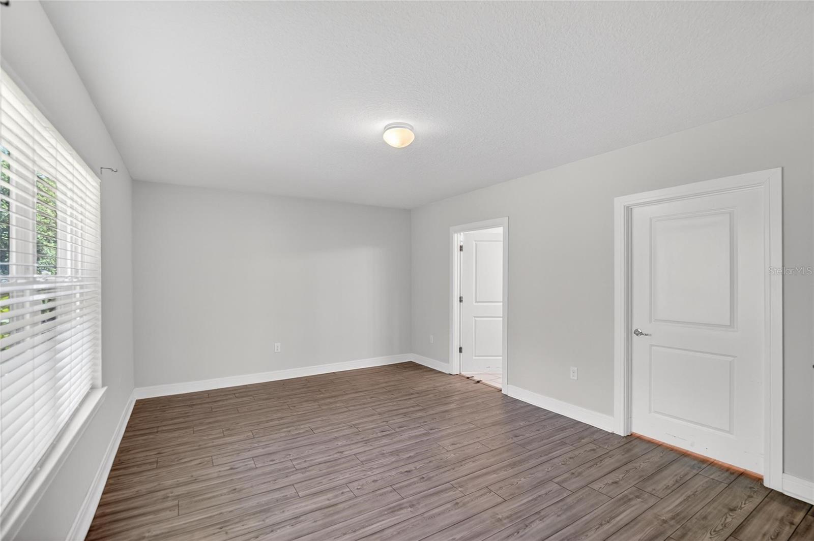 5536 Keaton Springs Dr Property Photo 23