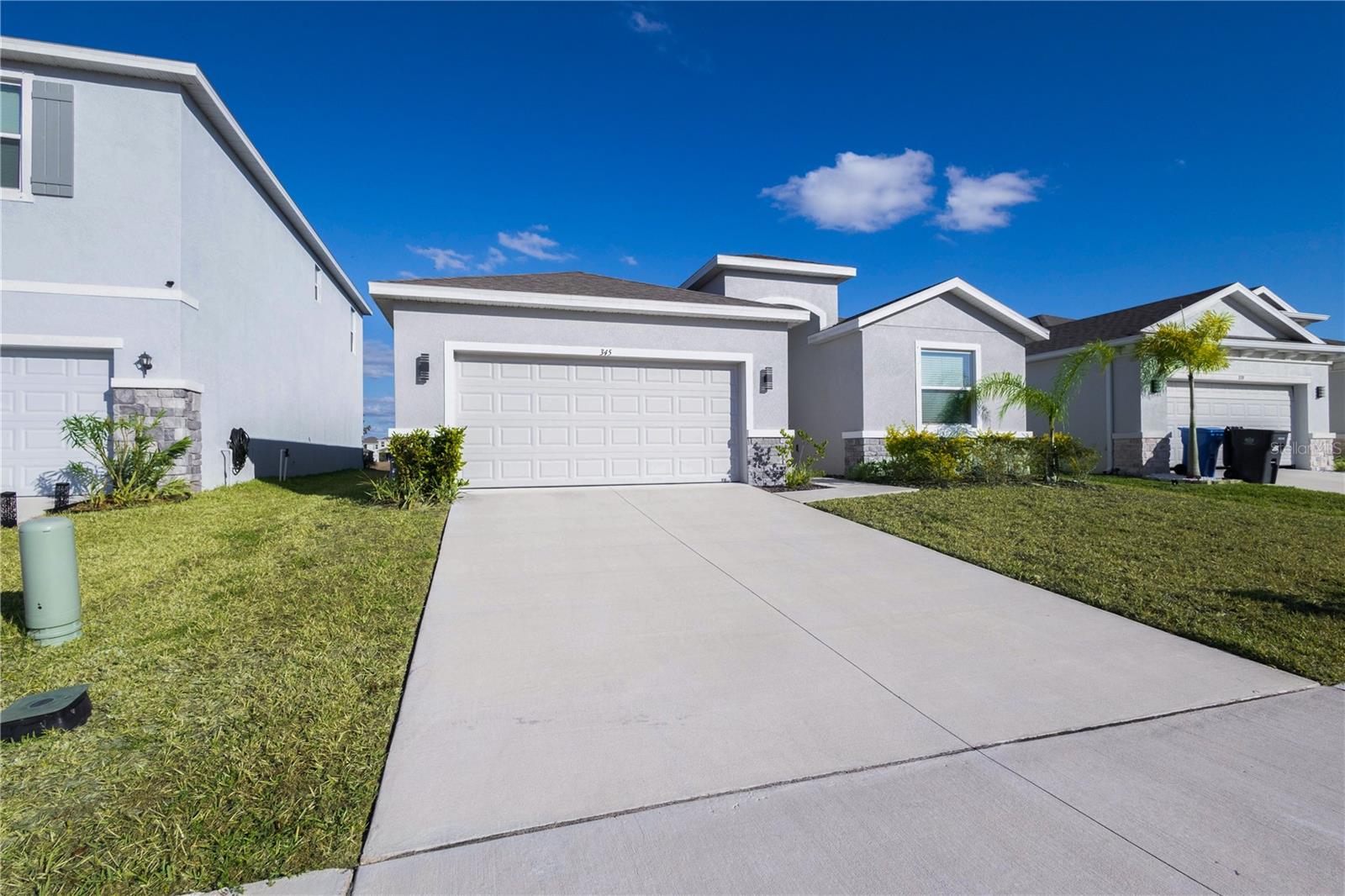 345 Mangrove Manor Dr Property Photo 1