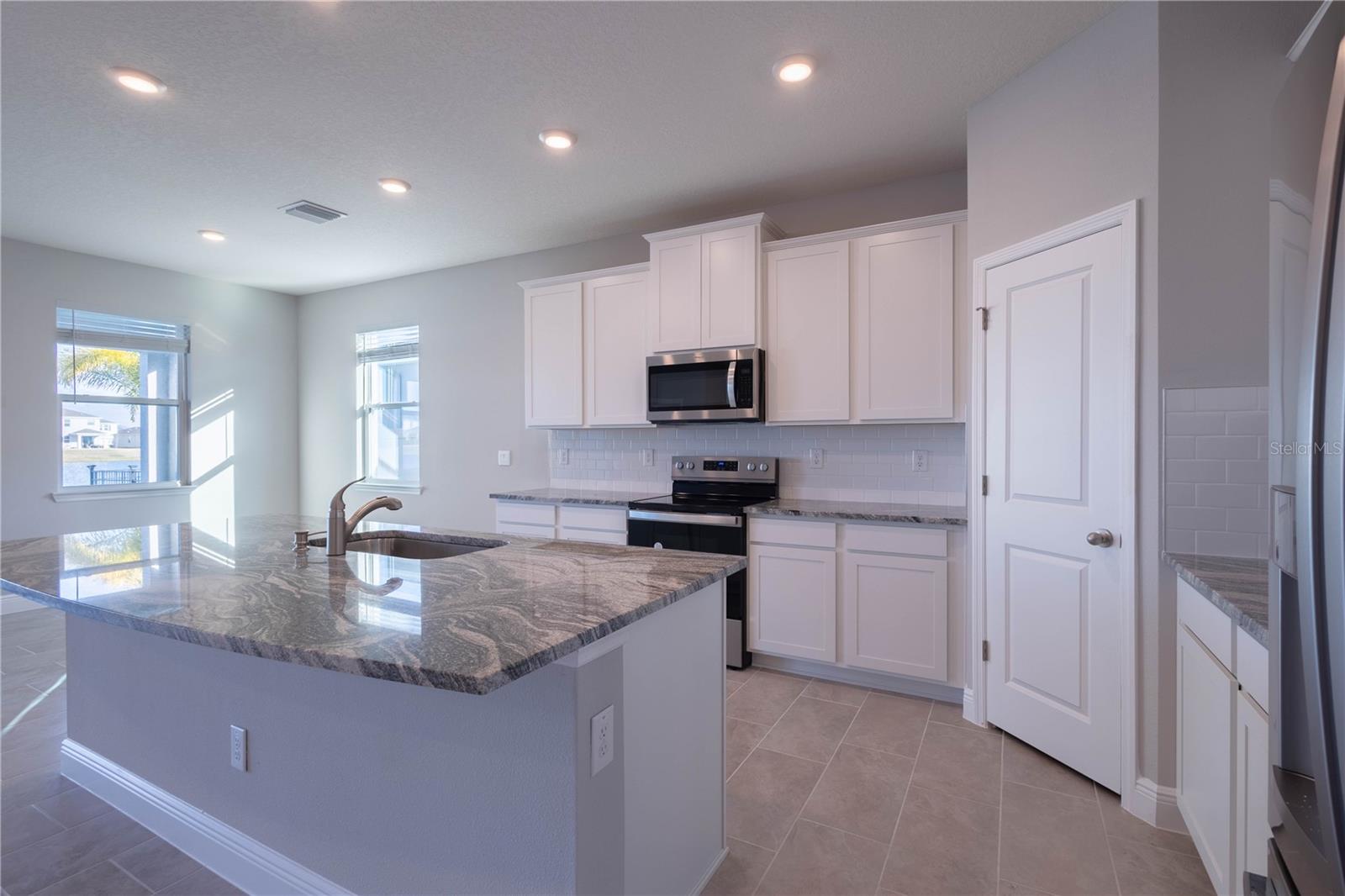 345 Mangrove Manor Dr Property Photo 23
