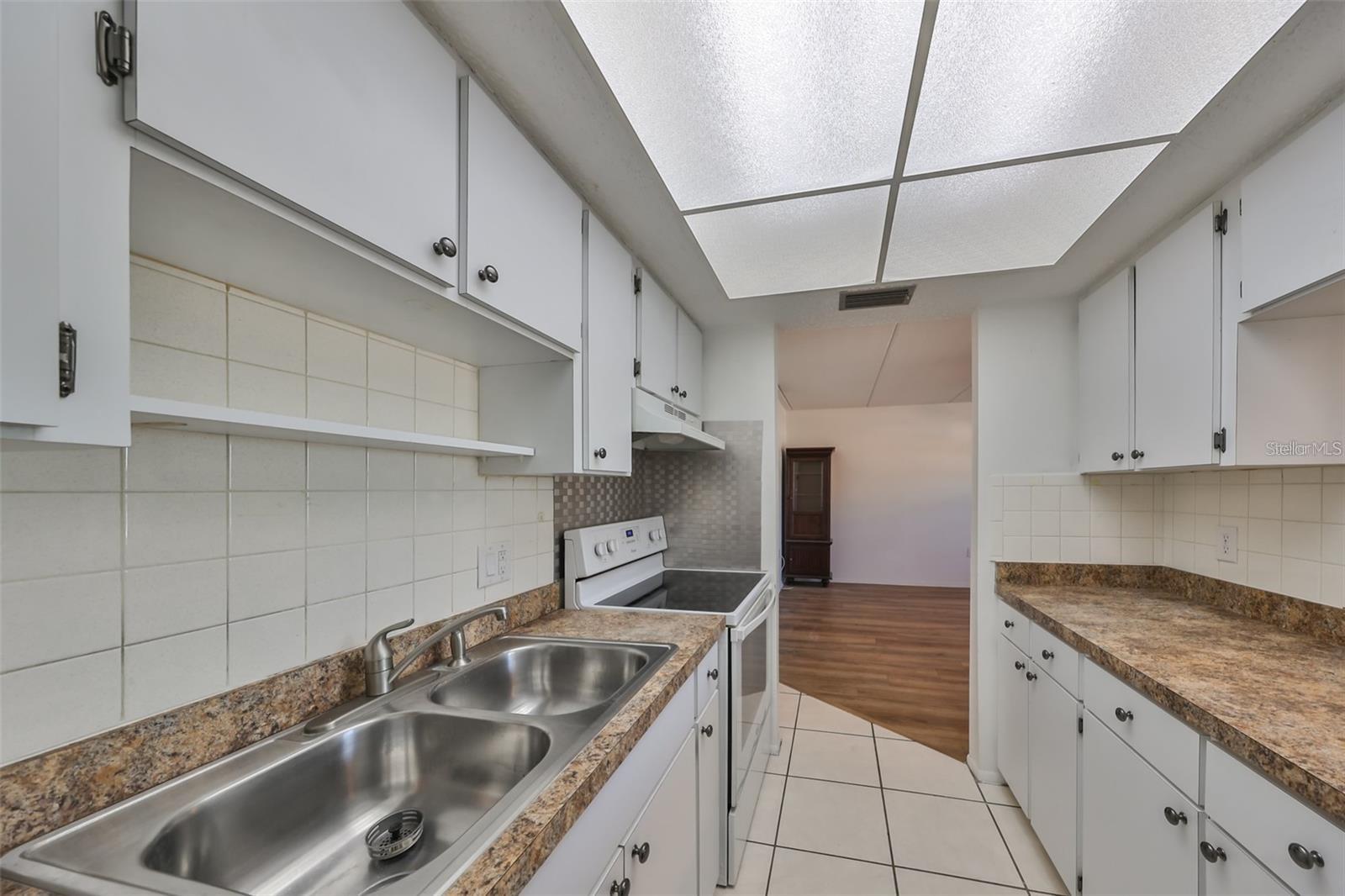 11700 Park Blvd #209 Property Photo 10