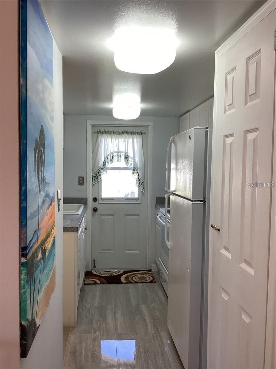 7701 Starkey Rd #704 Property Photo 17