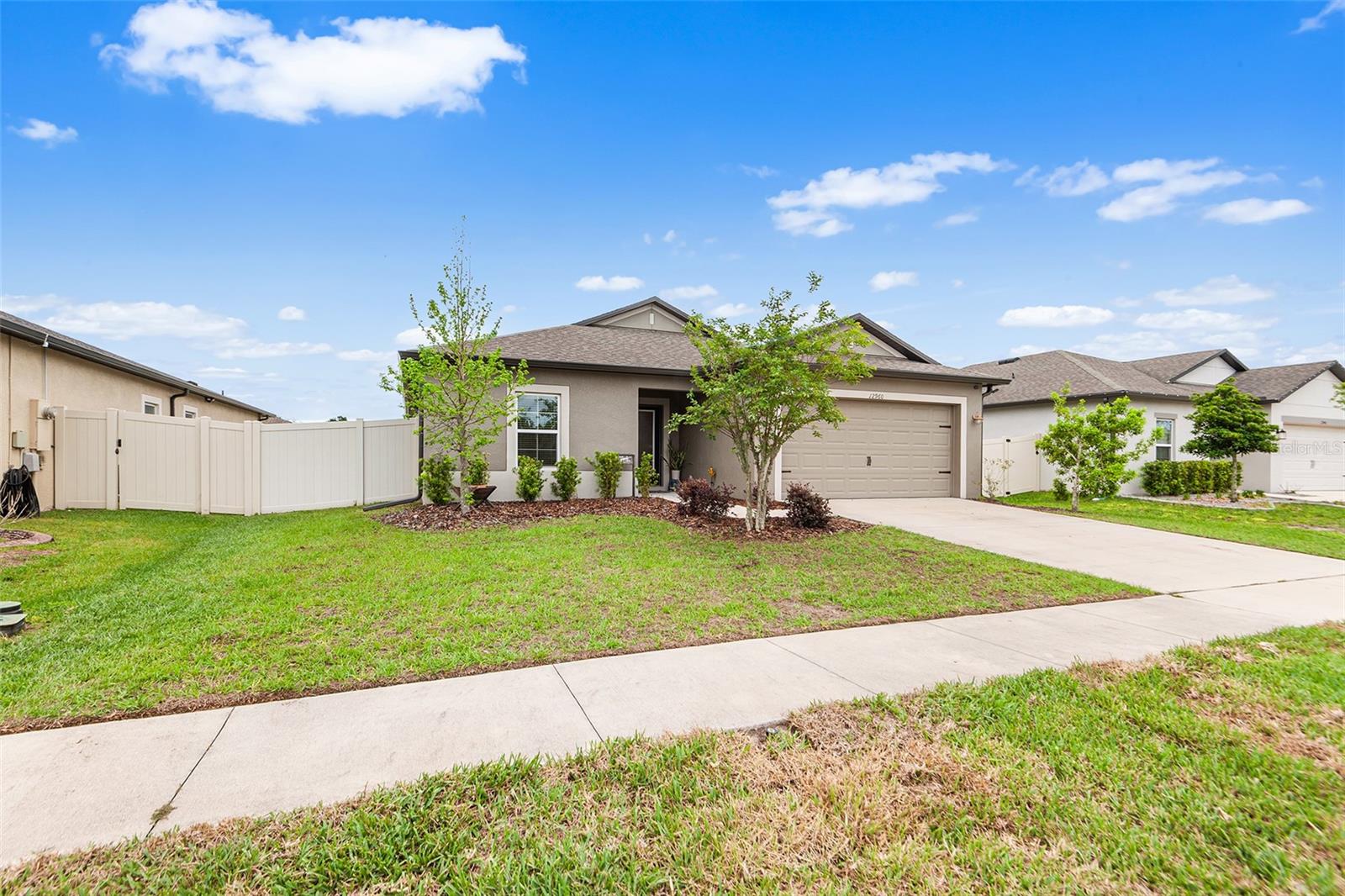 12960 Conquistador Loop Property Photo 3