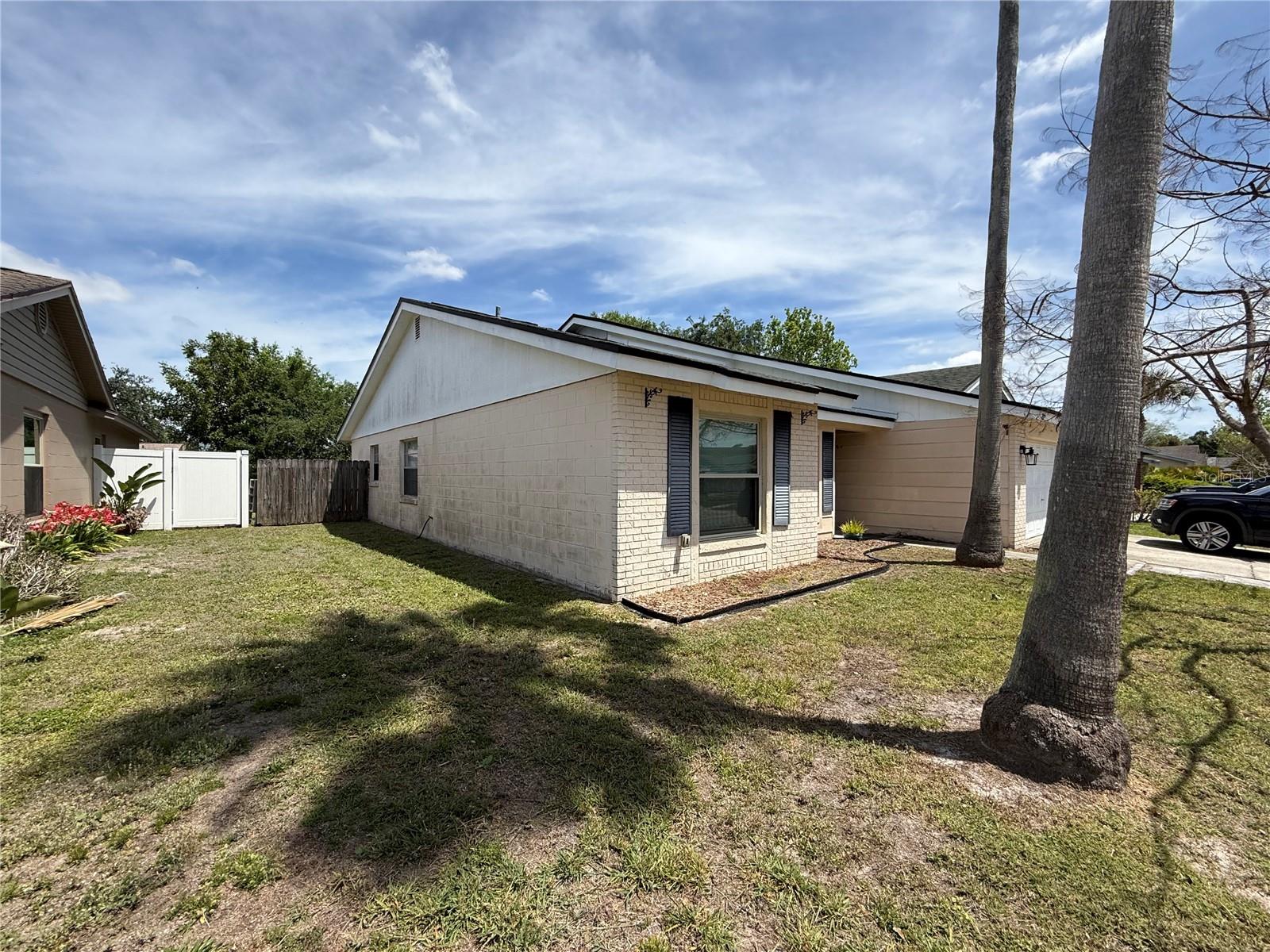 712 Hazy Meadow Ct Property Photo 3