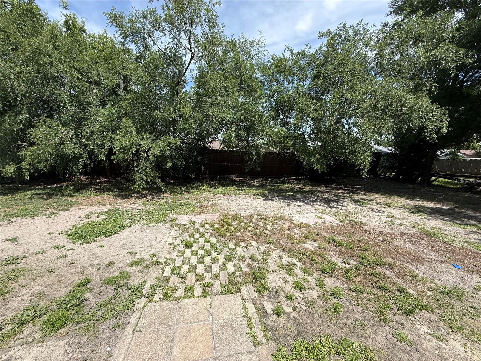 712 Hazy Meadow Ct Property Photo 6
