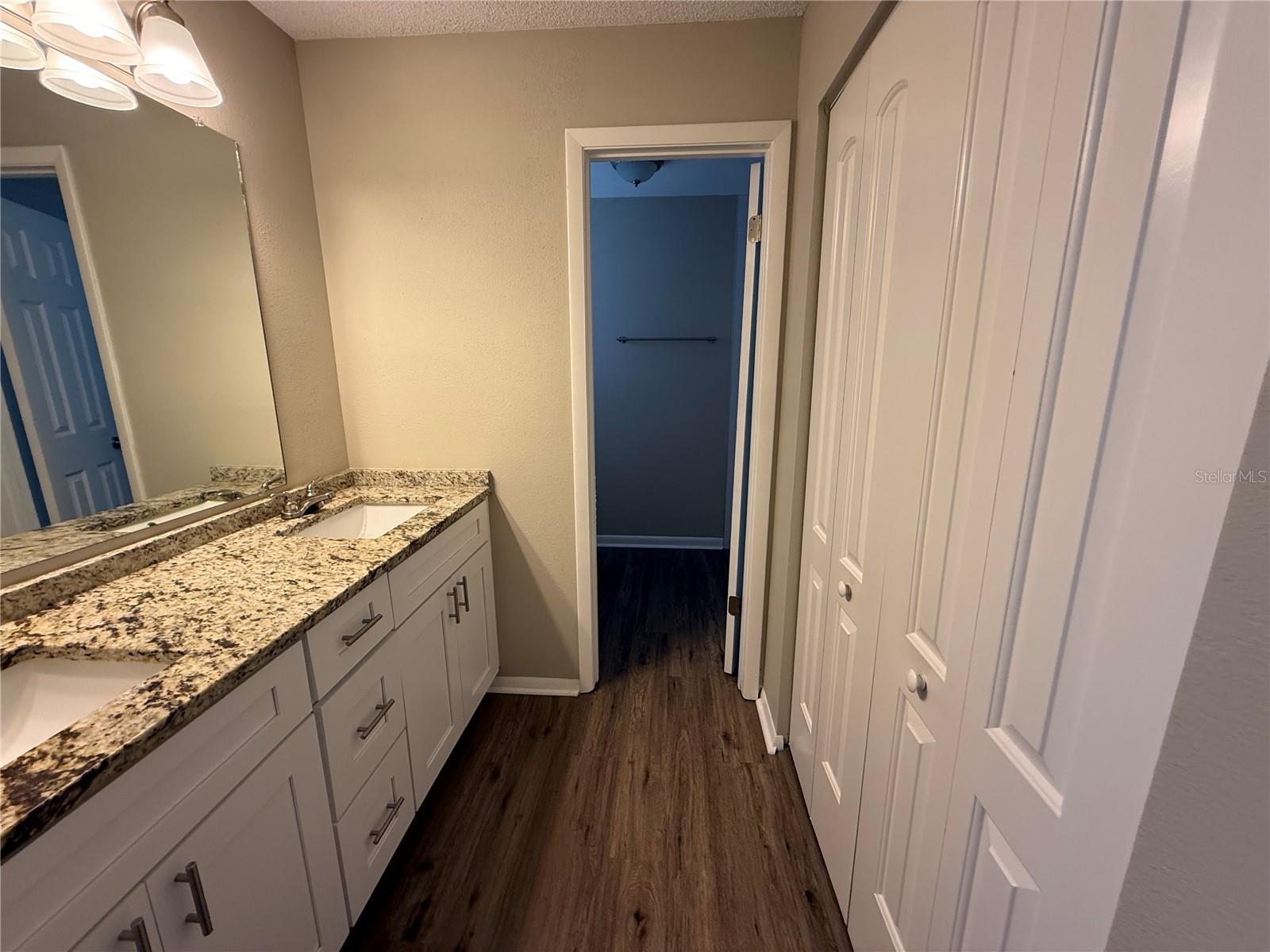 712 Hazy Meadow Ct Property Photo 16