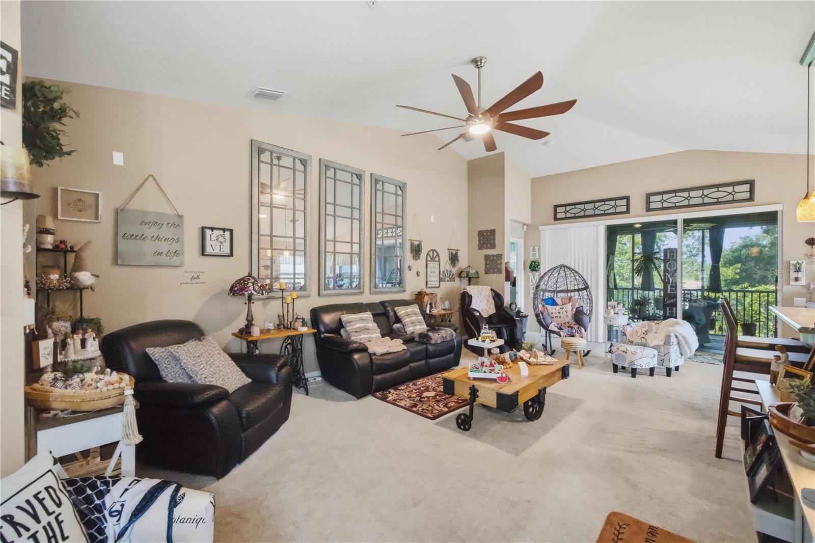 2111 River Turia Cir Property Photo 7
