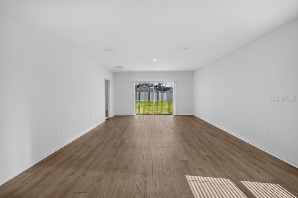 12219 Tempest Ln Property Photo 12
