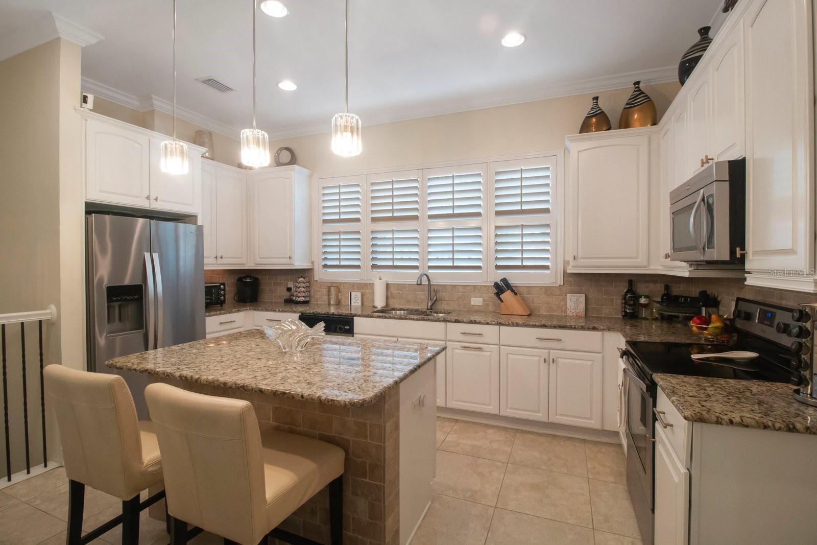 4884 Yacht Club Dr Property Photo 7
