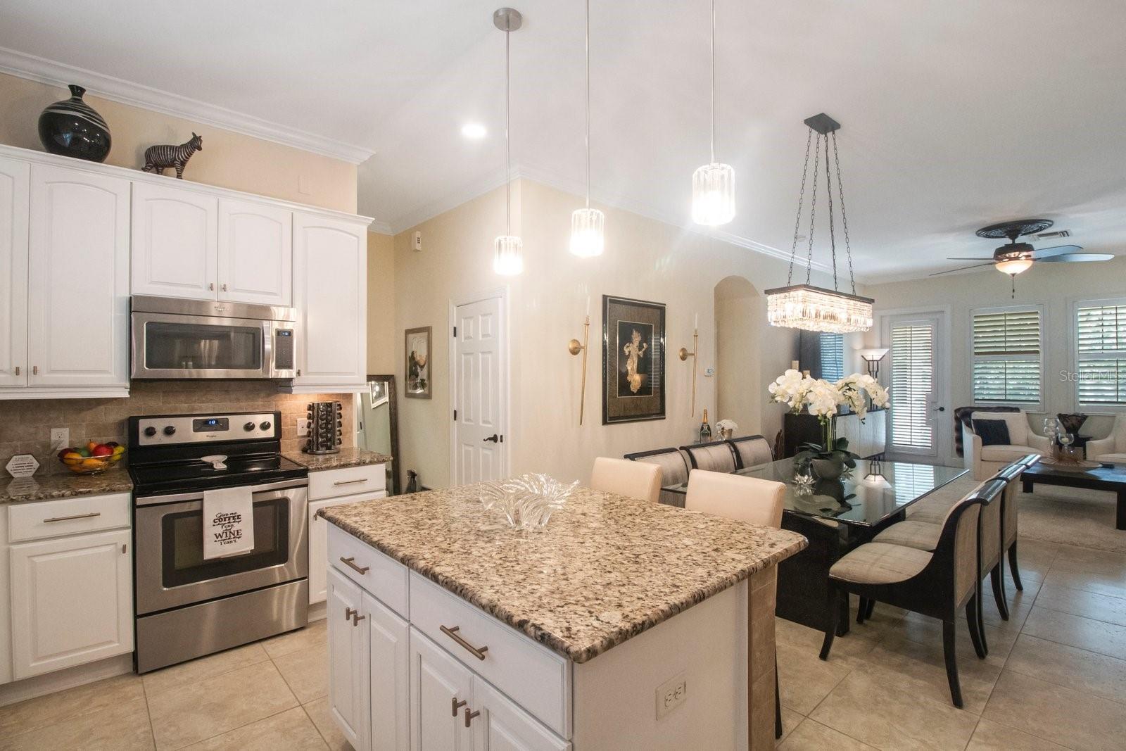 4884 Yacht Club Dr Property Photo 12