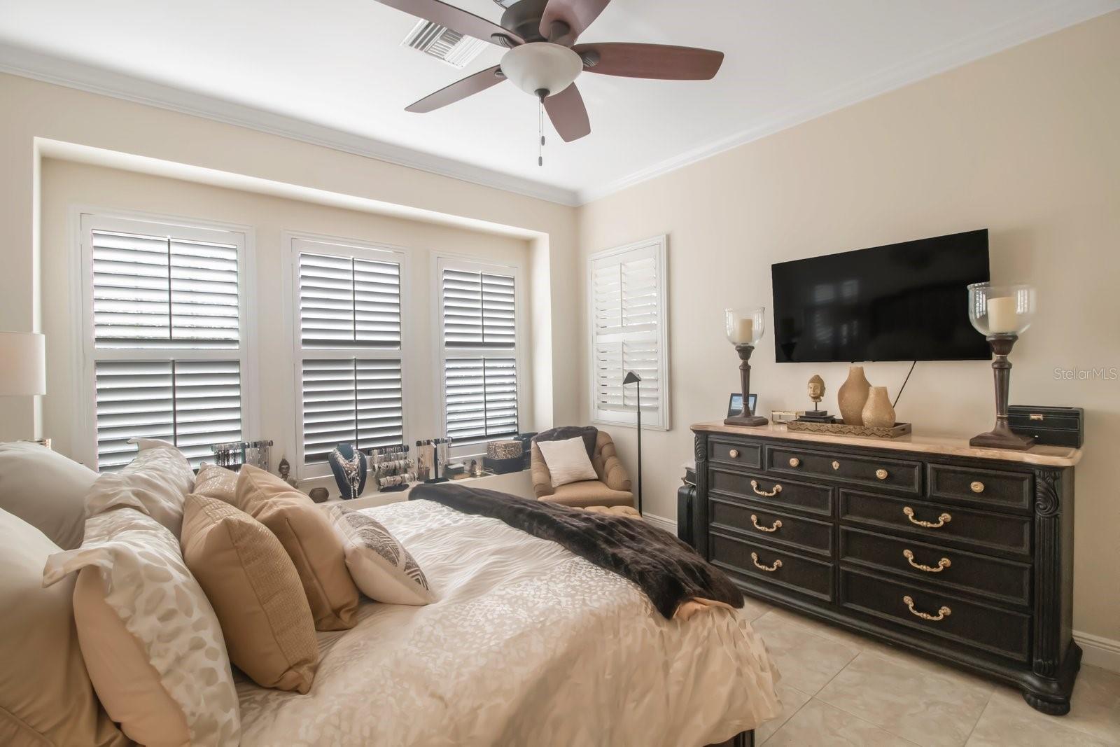 4884 Yacht Club Dr Property Photo 16