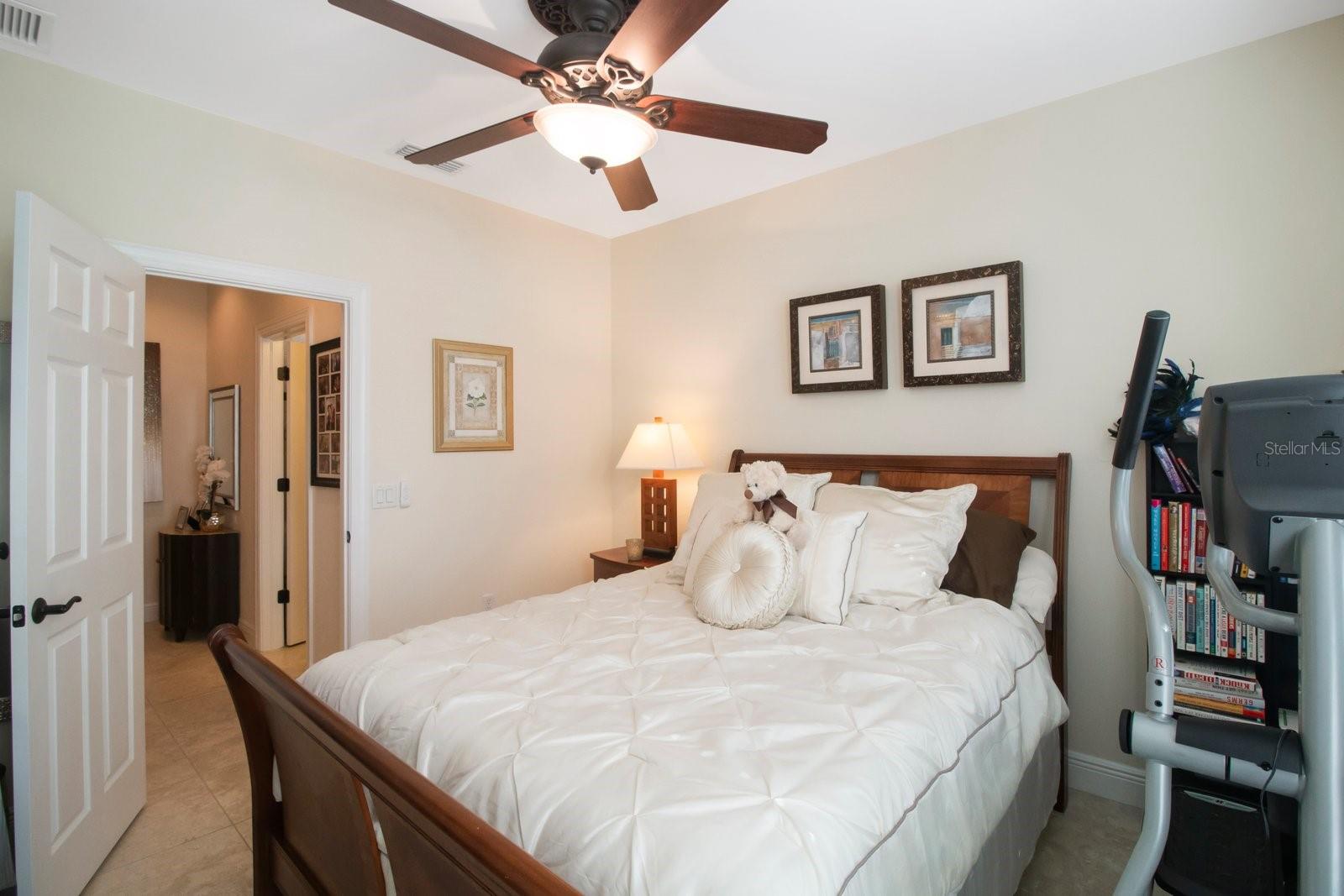 4884 Yacht Club Dr Property Photo 28