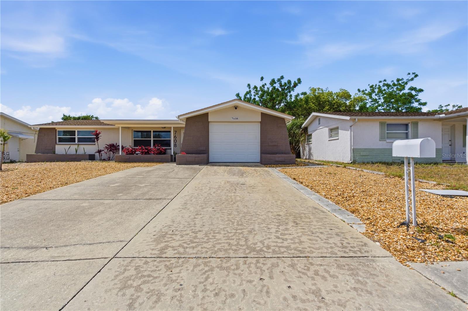 7608 Sue Ellen Dr Property Photo 30