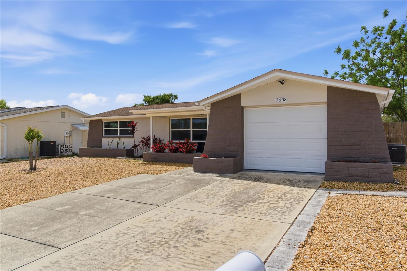 7608 Sue Ellen Dr Property Photo 34