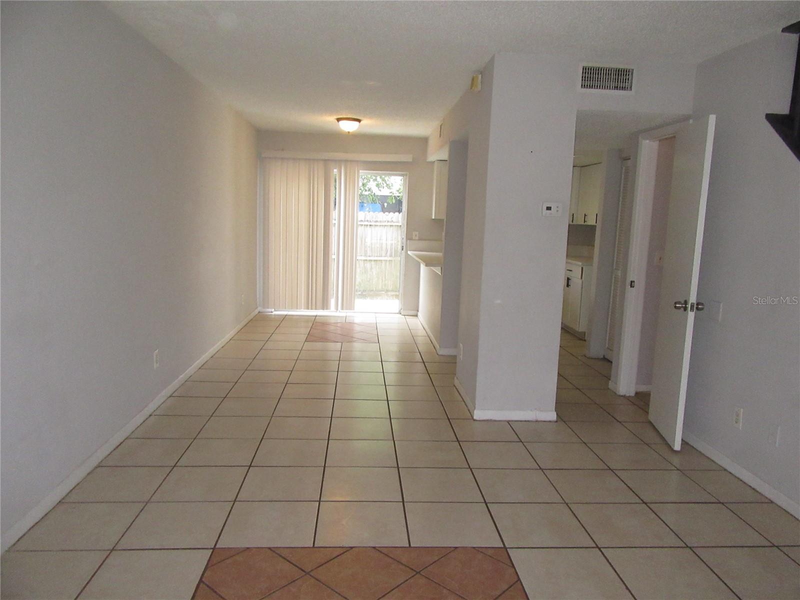 13050 N 20th St Property Photo 5