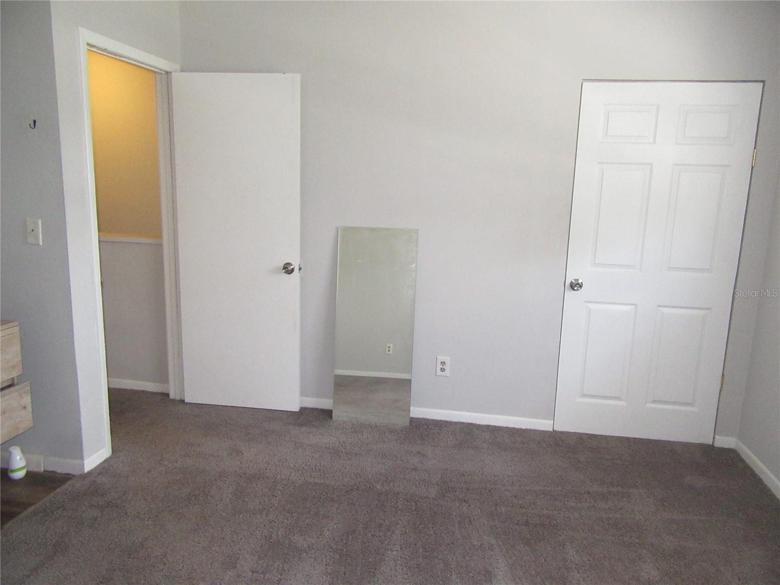 13050 N 20th St Property Photo 14