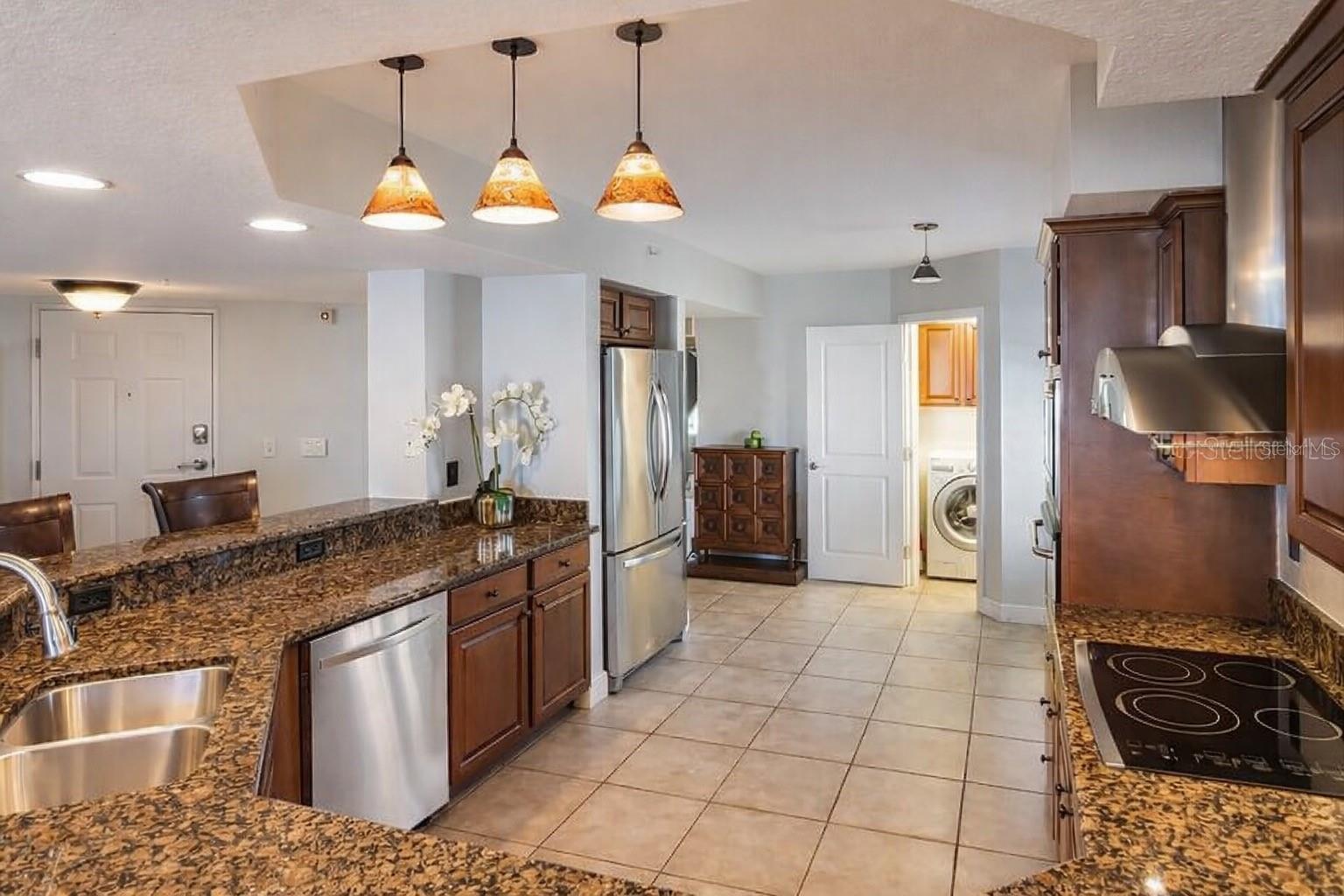 5353 Gulf Blvd #a404 Property Photo 6