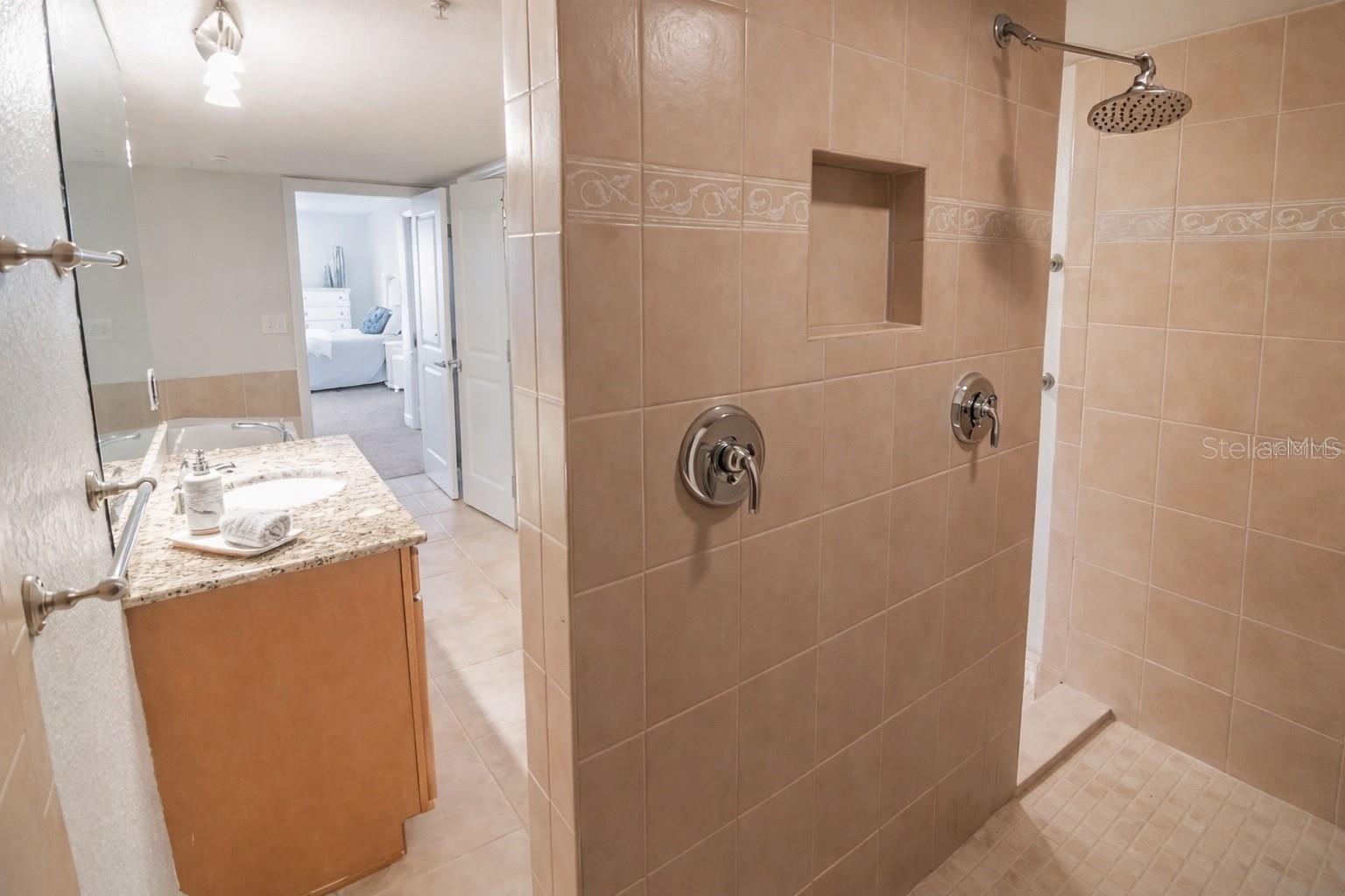 5353 Gulf Blvd #a404 Property Photo 19